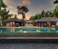 Villa Mata Air, Pool at sunset